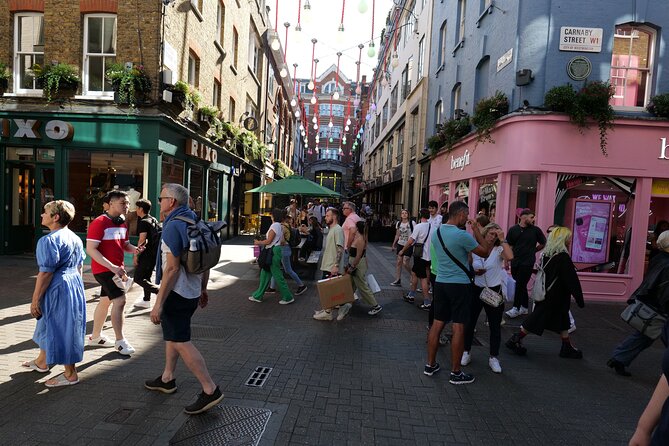 Love London Bike Tour - Chinatown to Covent Garden, finishing with a market-zone vibe