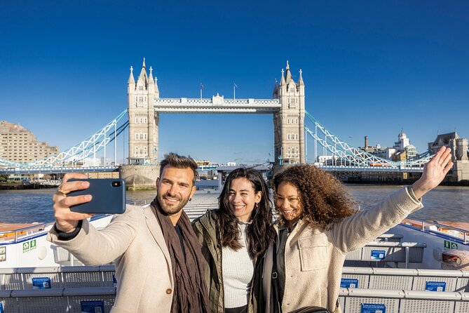 Lunch River Cruise on the Thames with 2-Course Meal - Lunch on Board: Two Courses, Coffee and Tea Included