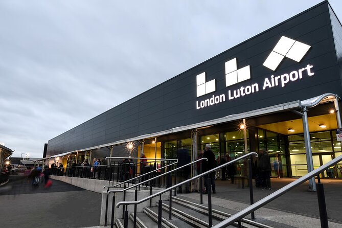Luton Airport Taxi - Private Transfer to/from London - Pickup Timing, Flight Tracking, and the Waiting Window That Protects Your Wallet