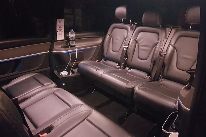 Luxury Private Day Hire London-London Stopover at Windsor & Hampton Court Palace - Windsor town moments, not just royal buildings