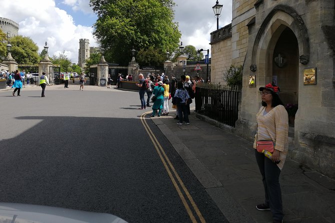 Luxury Private Vehicle Day Hire from & to London via Stonehenge & Windsor Castle - Stonehenge: arrive for opening, then choose your own pacing