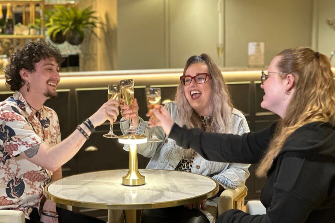 Madame Tussauds London Fast Track and Champagne Experience - Champagne Bar VIP Welcome, then the Skip-the-Line Part