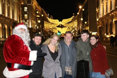 Magical Christmas Lights in London: Private Black Cab Tour