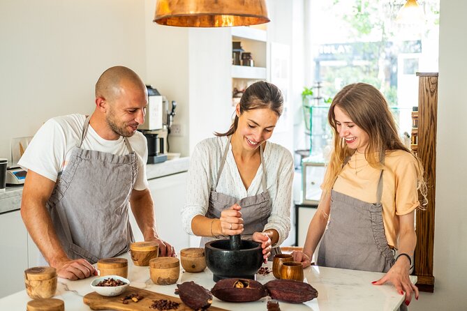 Make Your own Amazing Chocolate in Notting Hill - Making Bean-to-Bar Chocolate in Notting Hill