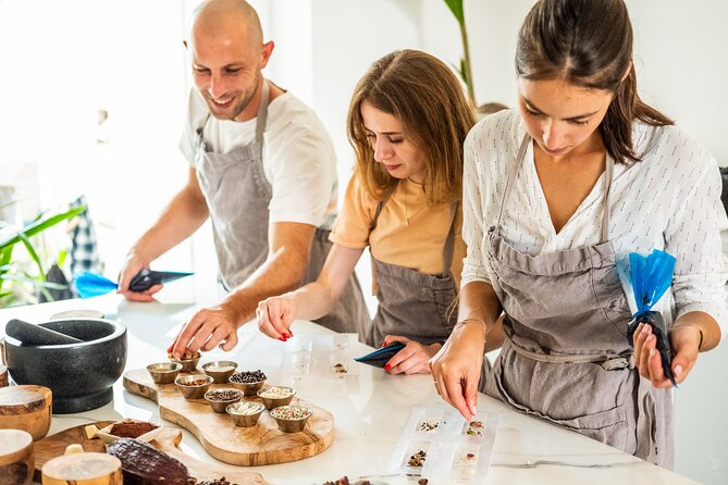 Make Your own Amazing Chocolate in Notting Hill - Why the Small Class Size Changes Everything