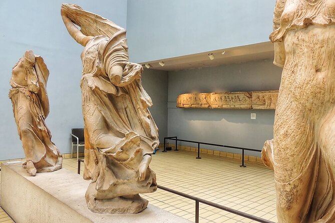Marvels at the British Museum: Rosetta Stone, Parthenon, Mummies - What makes the guide component worth paying for