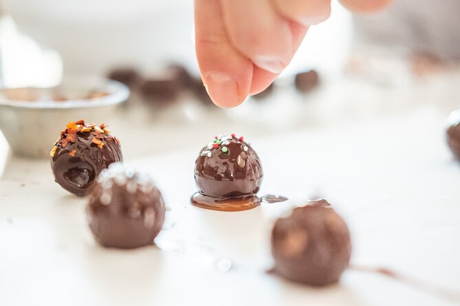 Melt Chocolate's Magical Master Class - Bonbons and praline, where you go from sauce to sweets