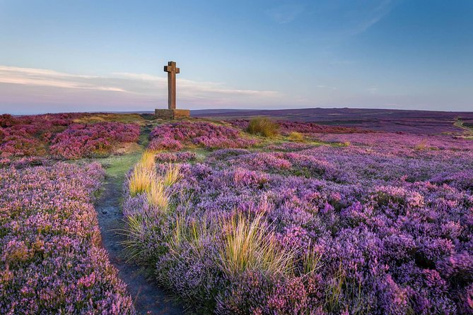 Moors, Whitby & The Yorkshire Steam Railway Day Trip from York - Hole of Horcum and Snod Hill: the strange pyramid story break