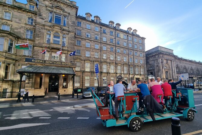 Newcastle beer or prosecco bike tour - Unlimited Beer or Prosecco: Drinks and Group Vibe