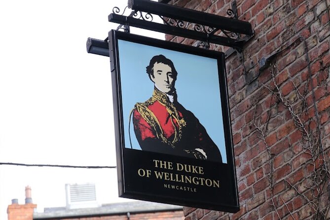 Newcastle Upon Tyne Private Historic Pub Tour With Free Drinks! - Bridges, cathedral, and the route through Newcastle’s famous streets