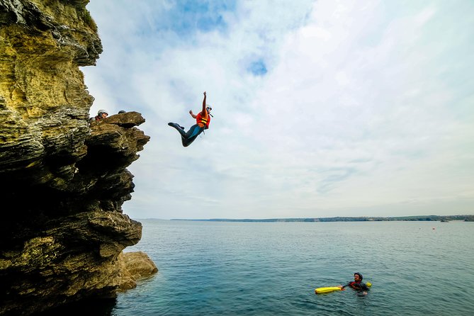 Newquay Coasteering x Cornish Wave | Original Since 2012 - Gear and comfort: what equipment inclusion changes for you