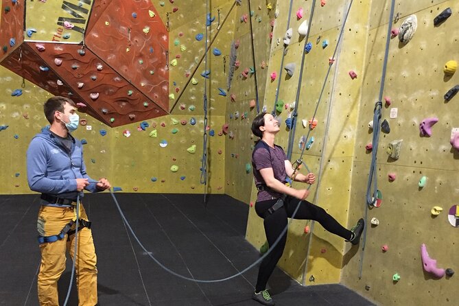 North Devon: Indoor Climbing Taster Session - Entering The Wall: What the 1-Hour Taster Does Best