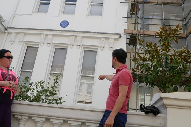 Notting Hill Walking Tour for Small Groups - Stop 4: St Lukes Mews and the Love Actually Scene