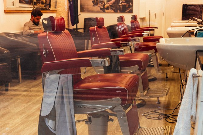 Off the Beaten Track in London: Private Shoreditch Tour - Stop-by-stop: Whitechapel Gallery to Cargo, with markets and murals in between