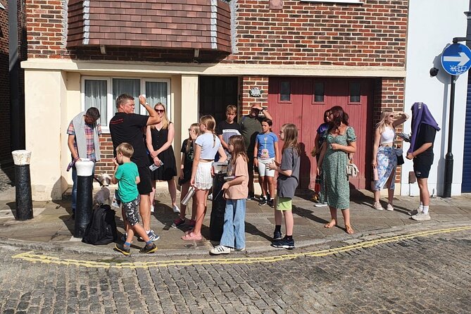 Old Portsmouth Historical Walking Tour - an infernal den of Diabolical Demons - Why the medieval walls are called the hot walls