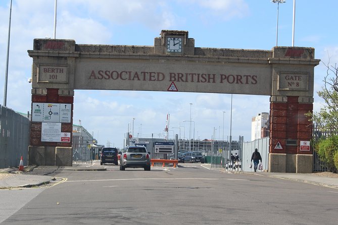 One Way or Round Trip Private Transfer from London to Southampton Cruise Port - Price and value: what you’re really paying for
