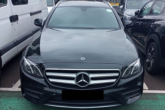 One Way Taxi Transfer from Gatwick Airport to Heathrow Airport - Price and logistics: where $191.98 for up to 3 can be good value
