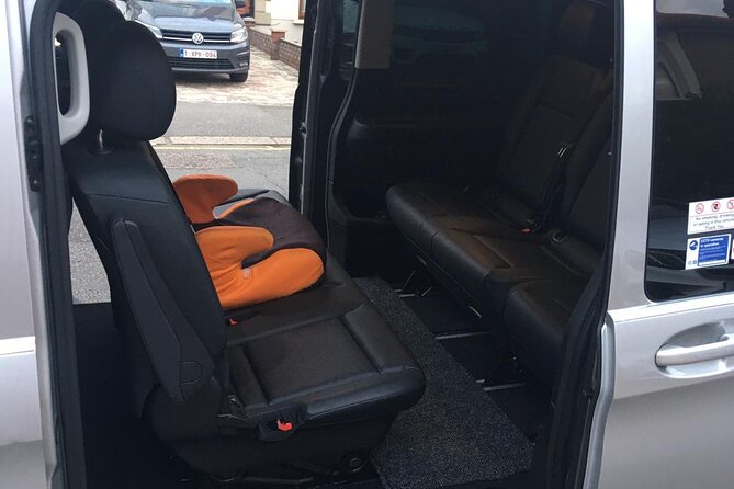 One Way Taxi Transfer from Gatwick Airport to London - Price and value for a group of up to three