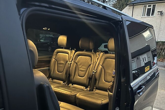 One Way Taxi Transfer from Heathrow Airport to City Airport - The private ride from Heathrow to London City Airport