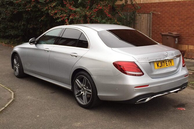 One Way Taxi Transfer from Heathrow Airport to City Airport - Timing the transfer when you are dealing with luggage and lines