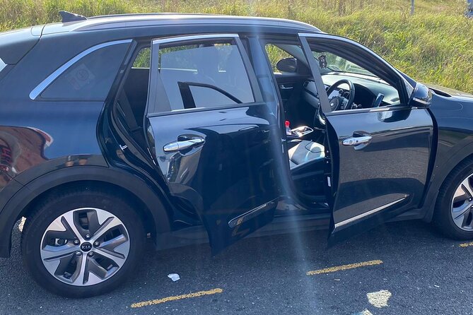 One Way Taxi Transfer from Heathrow Airport to Gatwick Airport - How the Heathrow to Gatwick pickup actually works