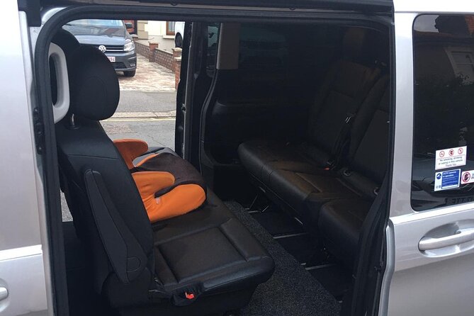 One Way Taxi Transfer from Heathrow Airport to London - What the ride to London is like (comfort, AC, and real pickup value)