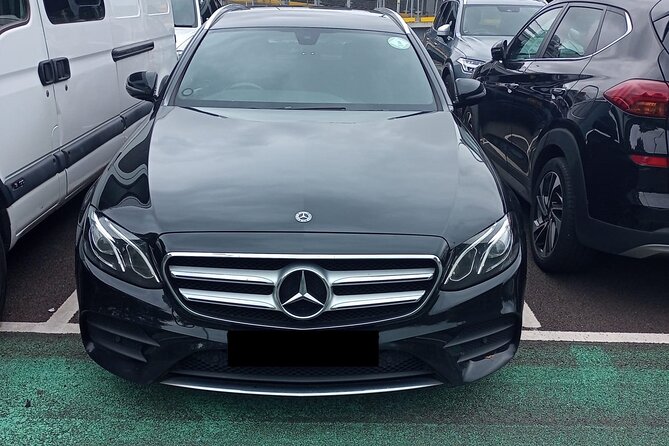 One Way Taxi Transfer from London to Heathrow Airport - Pickup at Your Doorstep: What the Meeting Really Means