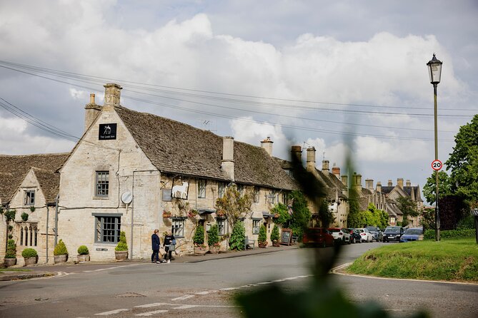 Oxford and Cotswolds Tour with Country Pub Lunch from London - Key highlights to look for