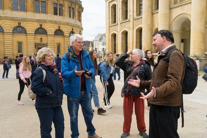Oxford City & University Walking PRIVATE GROUPS Tour - Exeter, Wadham, and Balliol: the small fees behind big scenery