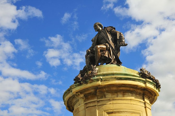 Oxford, Cotswolds & Stratford-upon-Avon Tour with Christmas Lunch - Stratford-upon-Avon Walking Tour: Shakespeare Country, Plus a Holiday Lunch Break