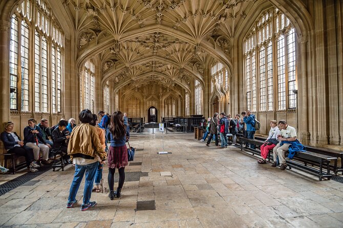 Oxford Private Day Trip from London – Sightseeing & Lunch - Skip-the-line at Christ Church and Divinity School