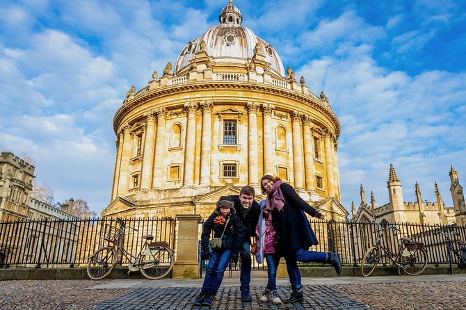 Oxford Private Day Trip from London – Sightseeing & Lunch - Oxford’s signature walk: Bridge of Sighs and Radcliffe Camera