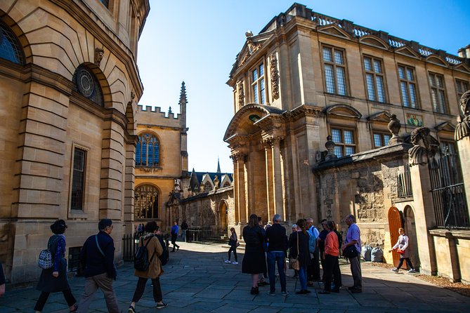 Oxford University Walking Tour With University Alumni Guide - Who this tour suits best