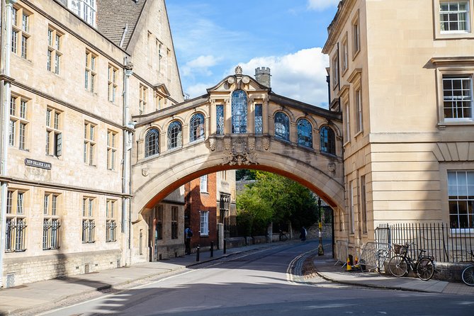 Oxford University Walking Tour With University Alumni Guide - Should you book it?