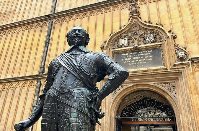 Oxford Walking Tour for Private Groups - Exeter College: seeing Oxford’s everyday grandeur in miniature