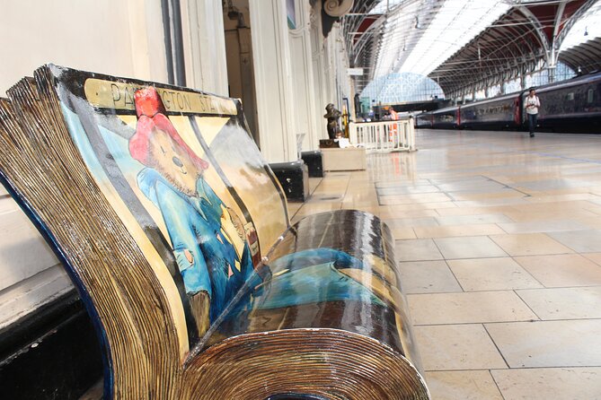 Paddington Bear Walking Tour - Paddington Station meet-up at 10:30, the Peru arrival moment