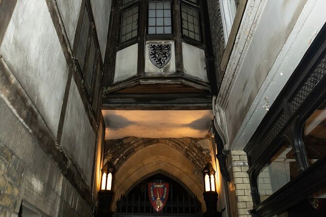 Paranormal ActivityTour in Old London - The Gin Palace Stop, and Why It Matters