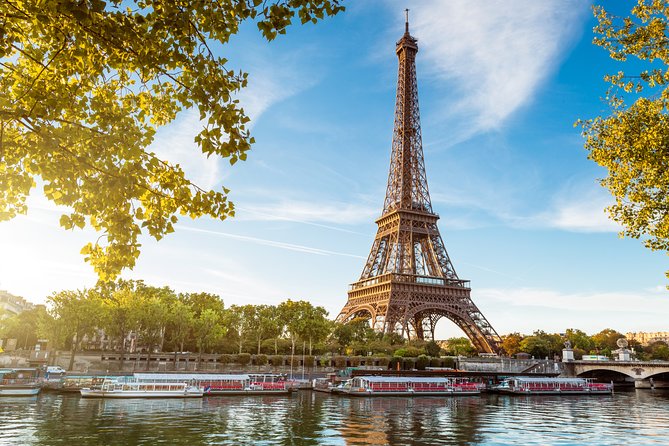 Paris Tour via Eurostar, with Seine Cruise and Travelcard - The tunnel ride and arrival at Gare du Nord