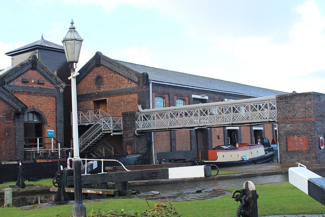 Peaky Blinders Coach Tour of Outer Liverpool & The Wirral - The guide and driver make or break it, and this tour has names you’ll hear