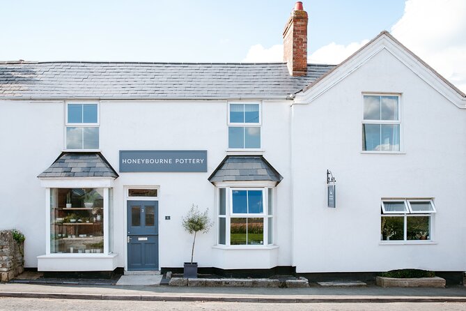Potter's Wheel Taster Experience in the North Cotswolds - Arriving at Honeybourne Pottery: Where the Class Begins