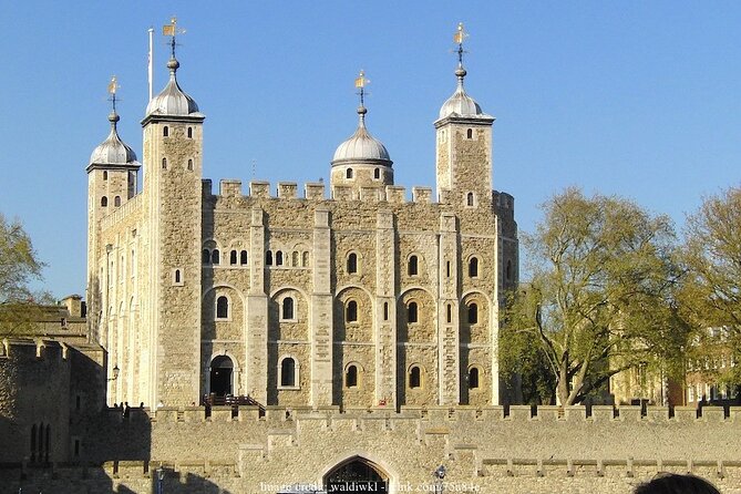 Private 3-hour Tour of The Iconic Tower of London & Tower Bridge - Why private guiding makes the price feel more justified