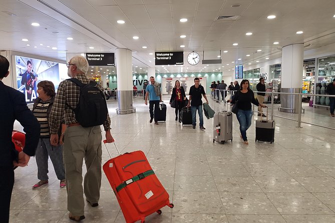 Private Arrival Transfer from Heathrow Airport to London - Driving Into London: Comfortable, Private, and Practical