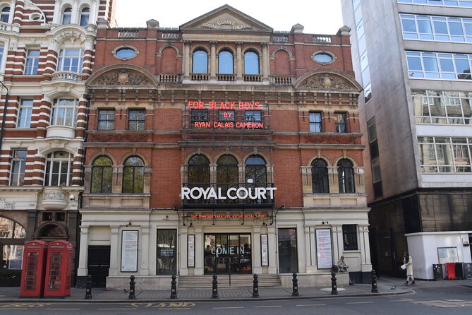 Private Beatles Taxi Tour of London - A surprise detour into power: the Army and Navy Club story