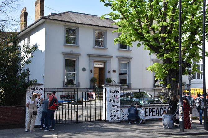 Private Beatles Taxi Tour of London - Ronnie Scott’s link, tailor-made style, and BBC song bans