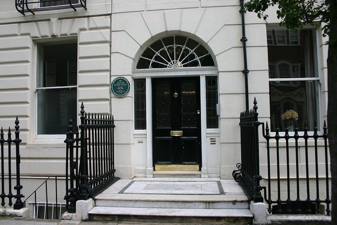 Private Bespoke Tour: Sherlock Holmes and Sir Arthur Conan Doyle - Simpson’s in the Strand, where Holmes feeds and real writers mattered