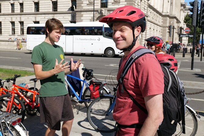 Private Bike or eBike Gold Classic Tour London - Lincoln’s Inn Fields and Smithfield Market: the old-city working texture