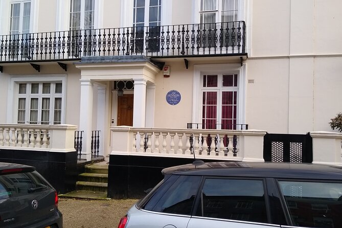 Private Celebrity Houses Tour of London - Walking comfort and practical tips for a smooth 2 hours