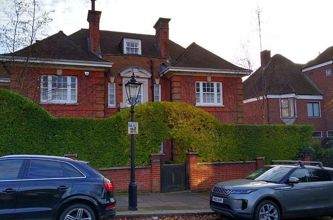 Private Celebrity Houses Tour of London - Who this tour suits best, and who may want a different plan