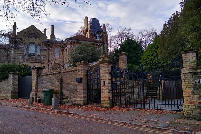 Private Celebrity Houses Tour of London - The actual route: how the start-to-finish walk shapes the experience