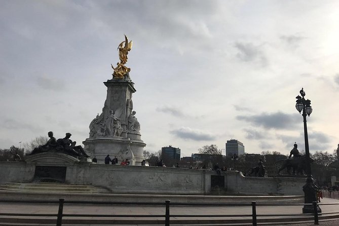 Private Chauffeur at your Disposal in London - Why a Private Chauffeur Beats DIY Driving in London